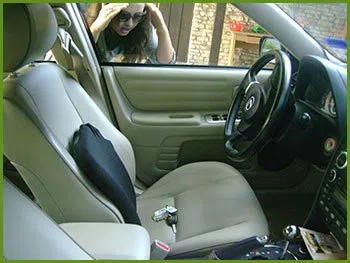 Neighborhood Locksmith Services Vancouver, WA 360-526-4631 - 20-keys-locked-in-car